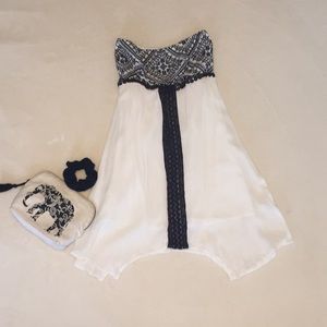 NWOT Navy and white strapless dress